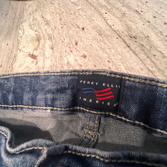 Perry Ellis jeans - Picture 2 of 5